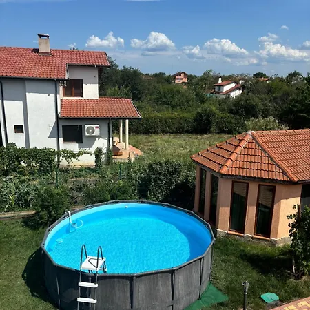 Villa Rose *