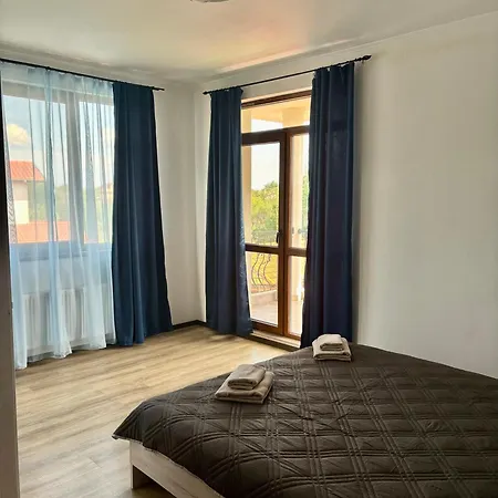 Rose 빌라 Trastikovo